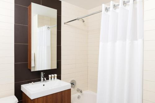 Sonder By Marriott Bonvoy One Platt Financial District Aparthotel